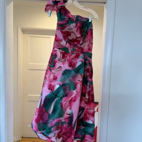 One Shoulder Satin Midi Dress - Picture 5 of 8